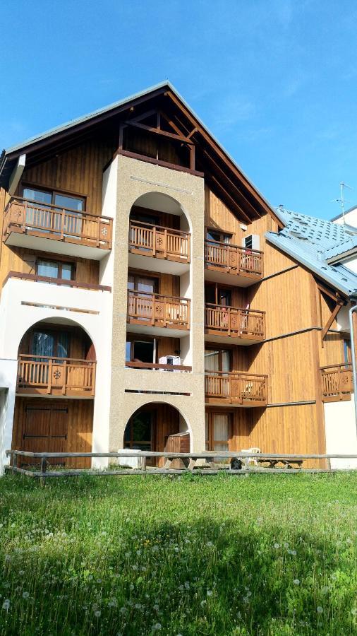 Studio Avec Jardin Et Garage, Proche Super Venosc Les Deux Alpes Exterior photo